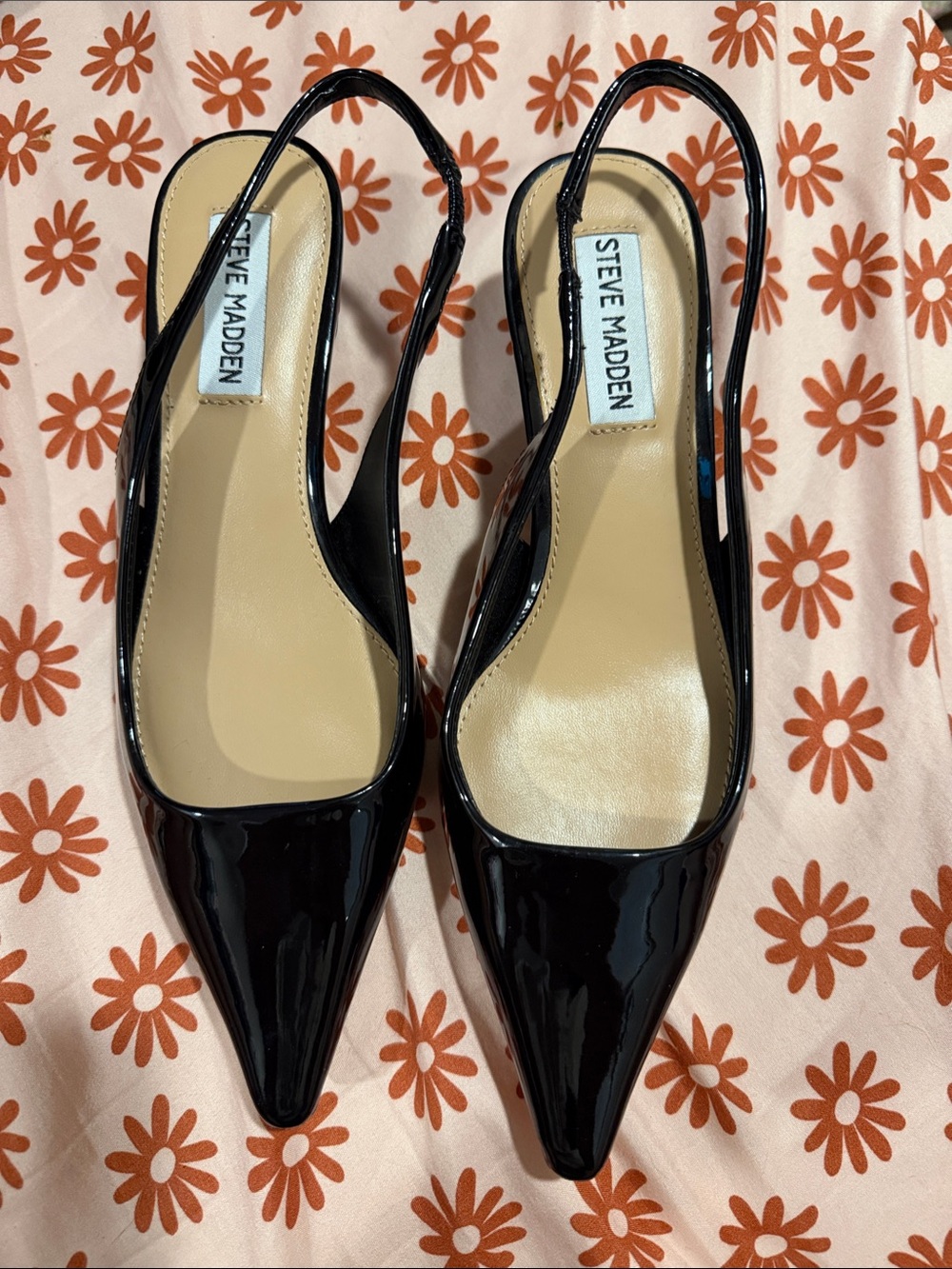Steve Madden Black Patent Pointed Slingback Mules